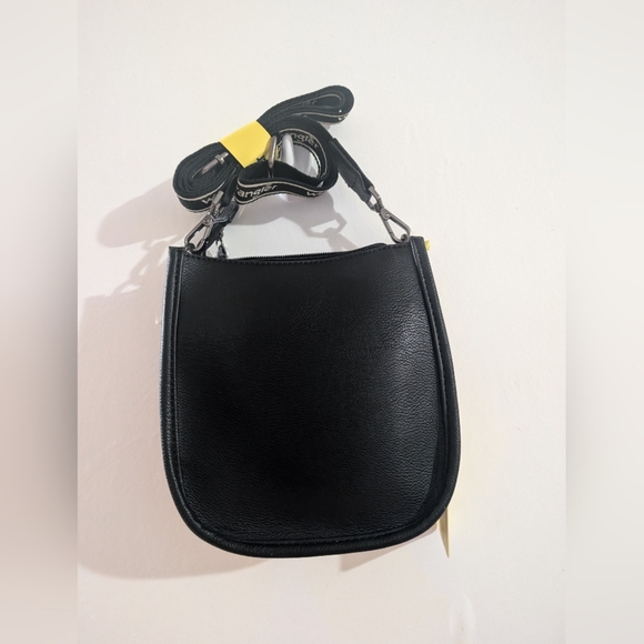 Wrangler Black Leather Shoulder Bag - Picture 3 of 12
